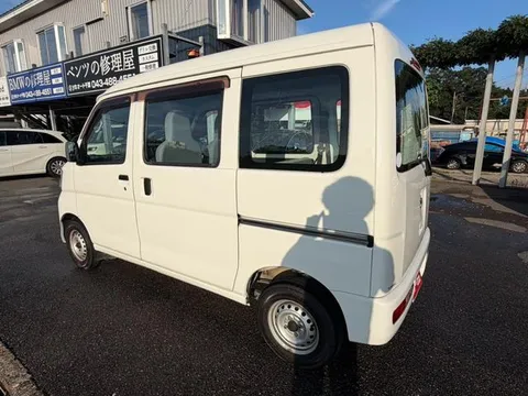 Daihatsu Hijet Cargo