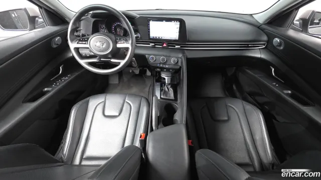 Hyundai Elantra (Avante)