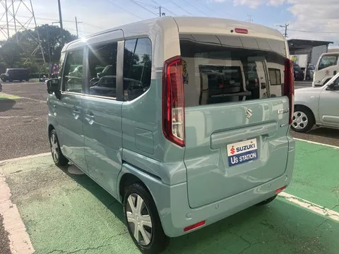 Suzuki Spacia