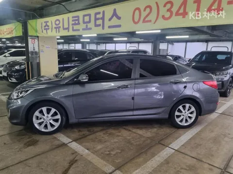 Hyundai Accent