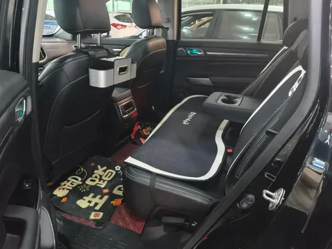 Gac GS8