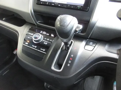 Honda Freed Plus