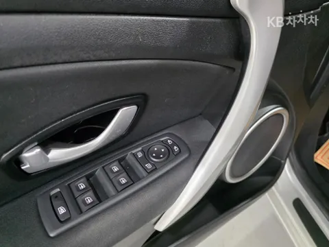 Renault SM3