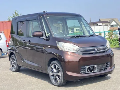 Mitsubishi eK Space