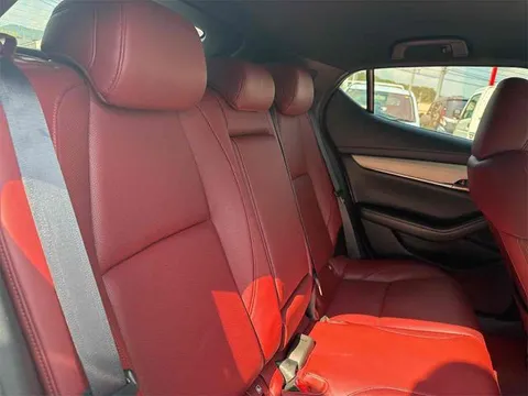 Mazda MAZDA3 Fastback