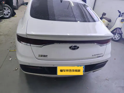 Hyundai Festa