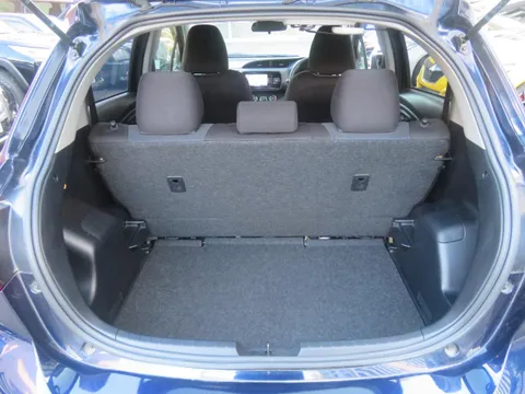 Toyota Yaris (Vitz)