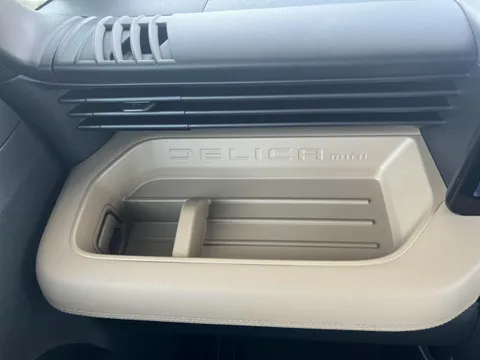 Mitsubishi Delica Mini