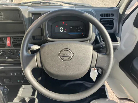 Nissan Clipper Truck