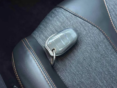 Peugeot 4008