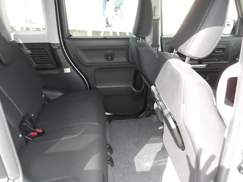 Suzuki Spacia Gear
