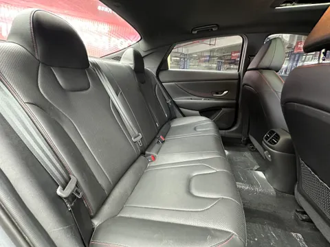 Hyundai Elantra (Avante)