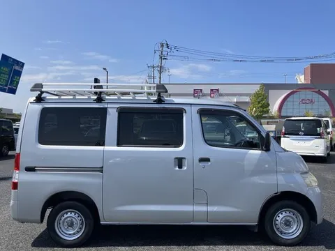 Toyota TownAce Van