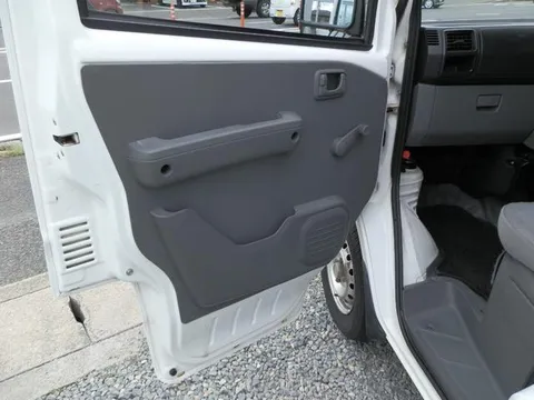 Mitsubishi Minicab Van