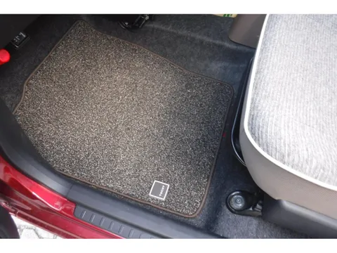 Daihatsu Mira Tocot