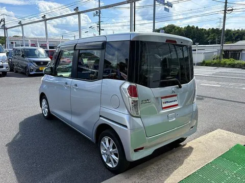 Mitsubishi eK Space