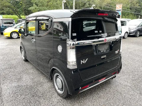 Honda N-BOX Slash