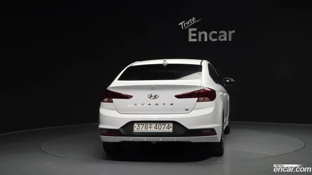 Hyundai Elantra (Avante)