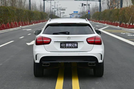 Mercedes-Benz GLA-Class