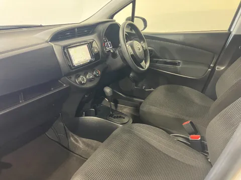 Toyota Yaris (Vitz)
