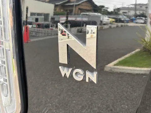 Honda N-WGN Custom