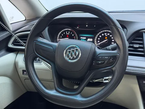 Buick GL6