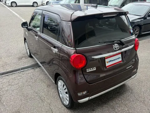 Toyota Pixis Joy