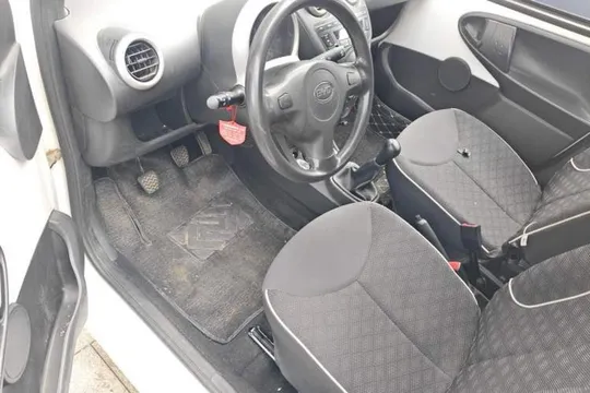 BYD F0