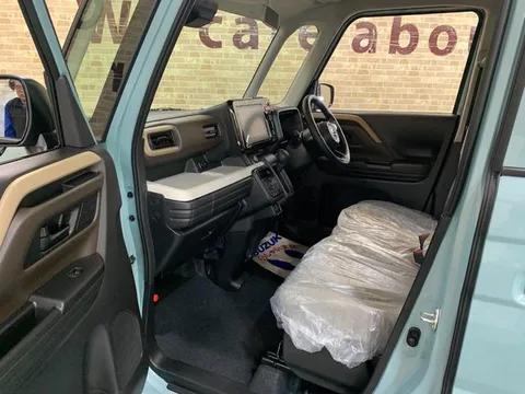 Suzuki Spacia