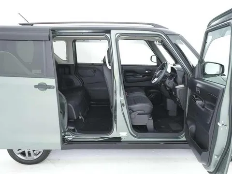 Mitsubishi Delica Mini