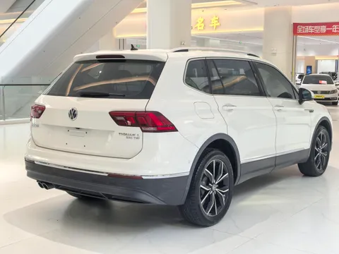 Volkswagen Tiguan L