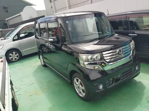 Honda N-BOX Plus Custom