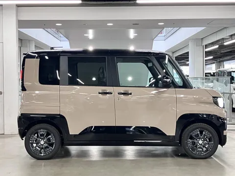 Mitsubishi Delica Mini