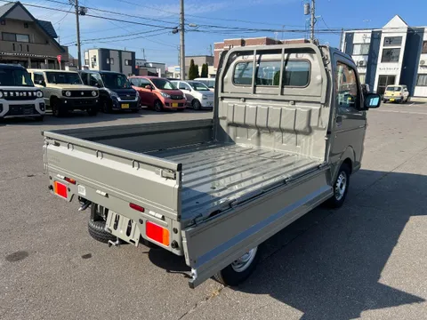 Nissan Clipper Truck