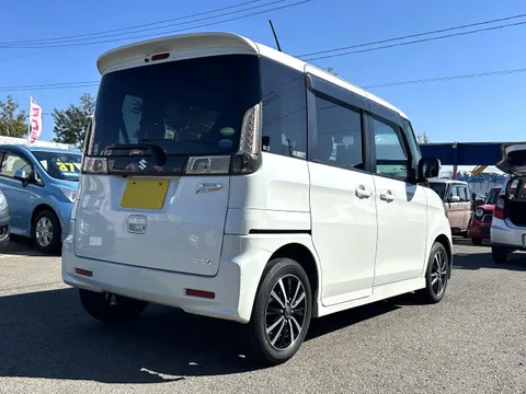 Suzuki Spacia Custom