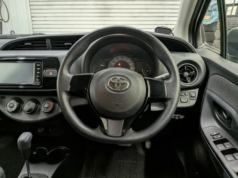 Toyota Yaris (Vitz)