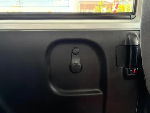 Mitsubishi Minicab Van