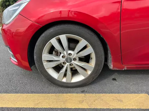 Chery Arrizo 5
