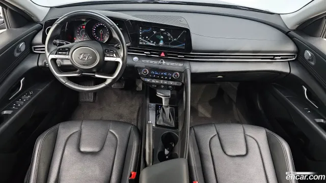 Hyundai Elantra (Avante)