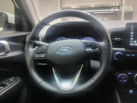 Hyundai Venue