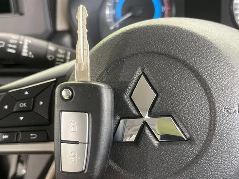 Mitsubishi eK Space