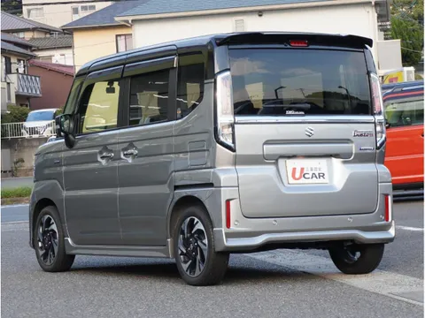Suzuki Spacia Custom