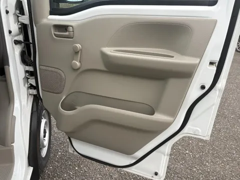 Mitsubishi Minicab Van