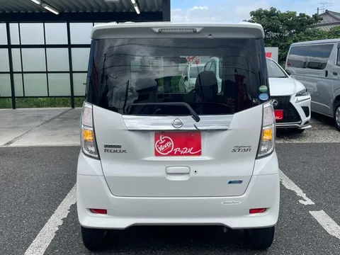 Nissan Dayz Roox