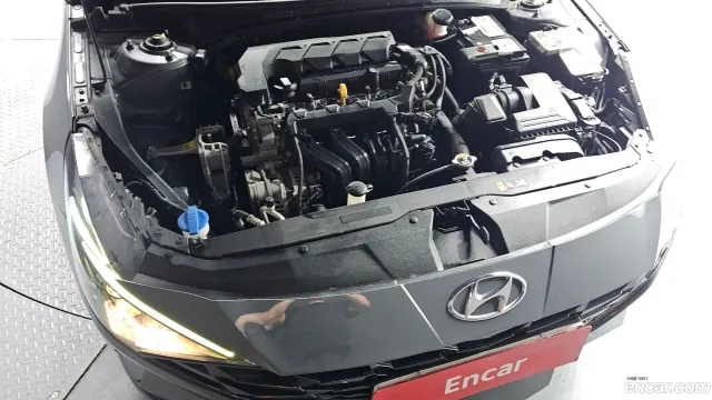 Hyundai Elantra (Avante)