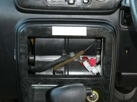 Daihatsu Mira Gino