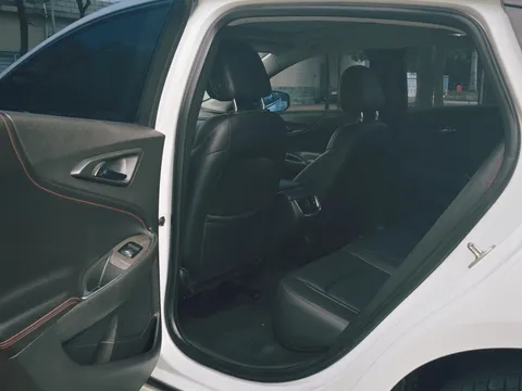 Chevrolet Malibu XL
