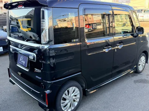 Suzuki Spacia Custom