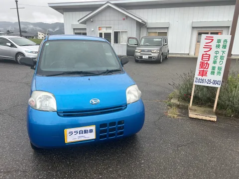 Daihatsu Esse