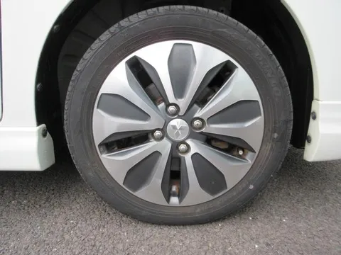 Mitsubishi Delica D:2